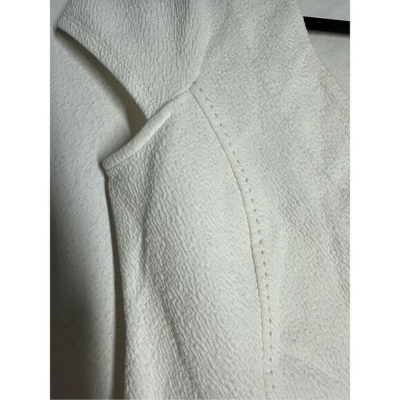 Anthropologie Postage Stamp VNeck Blouse Top Stretch Ivory Cap Sleeve Size M - Picture 3 of 10